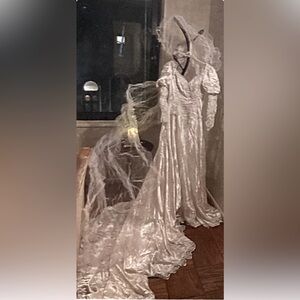 Vintage white Wedding Dress & Veil with pearls and beading.